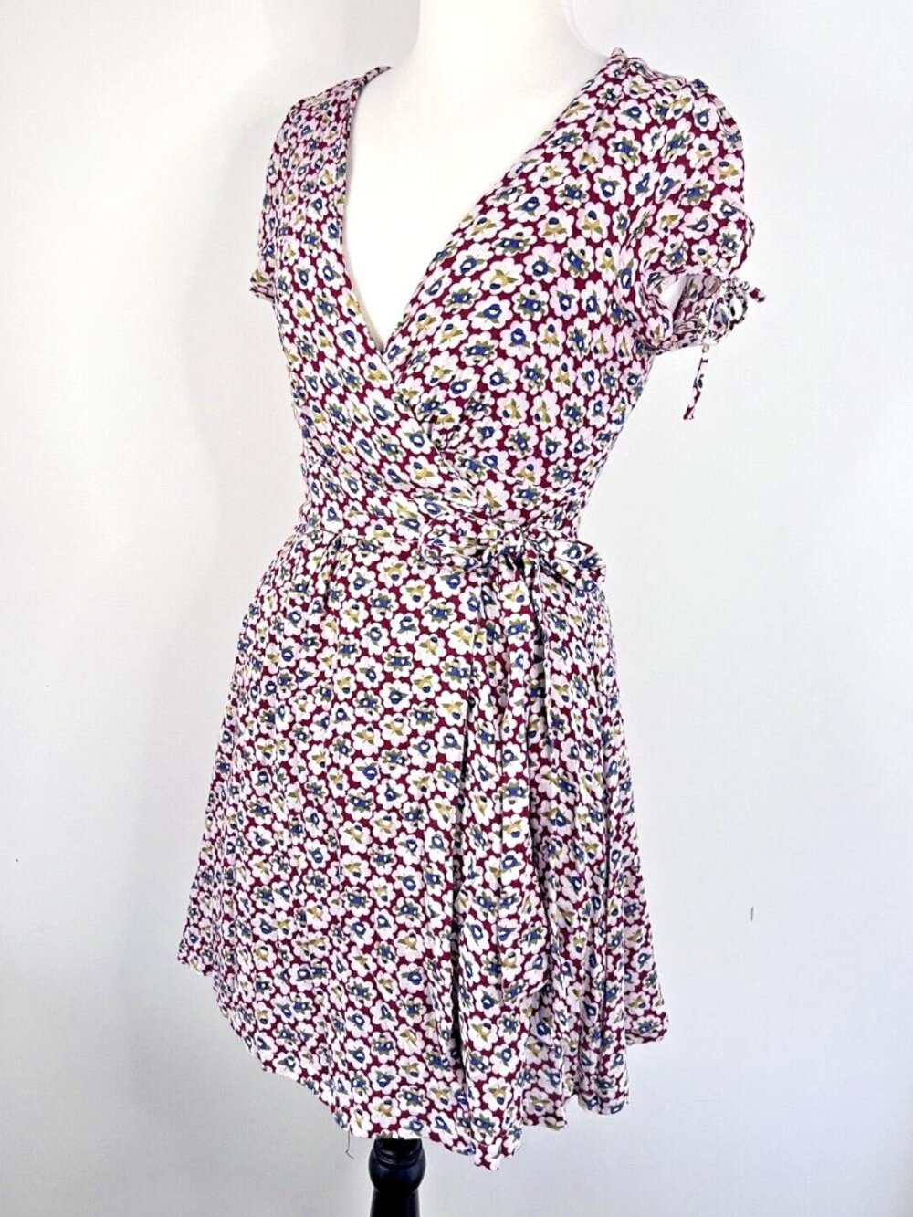 Dress (Dress) "Friends Collection" 8/US 4 size